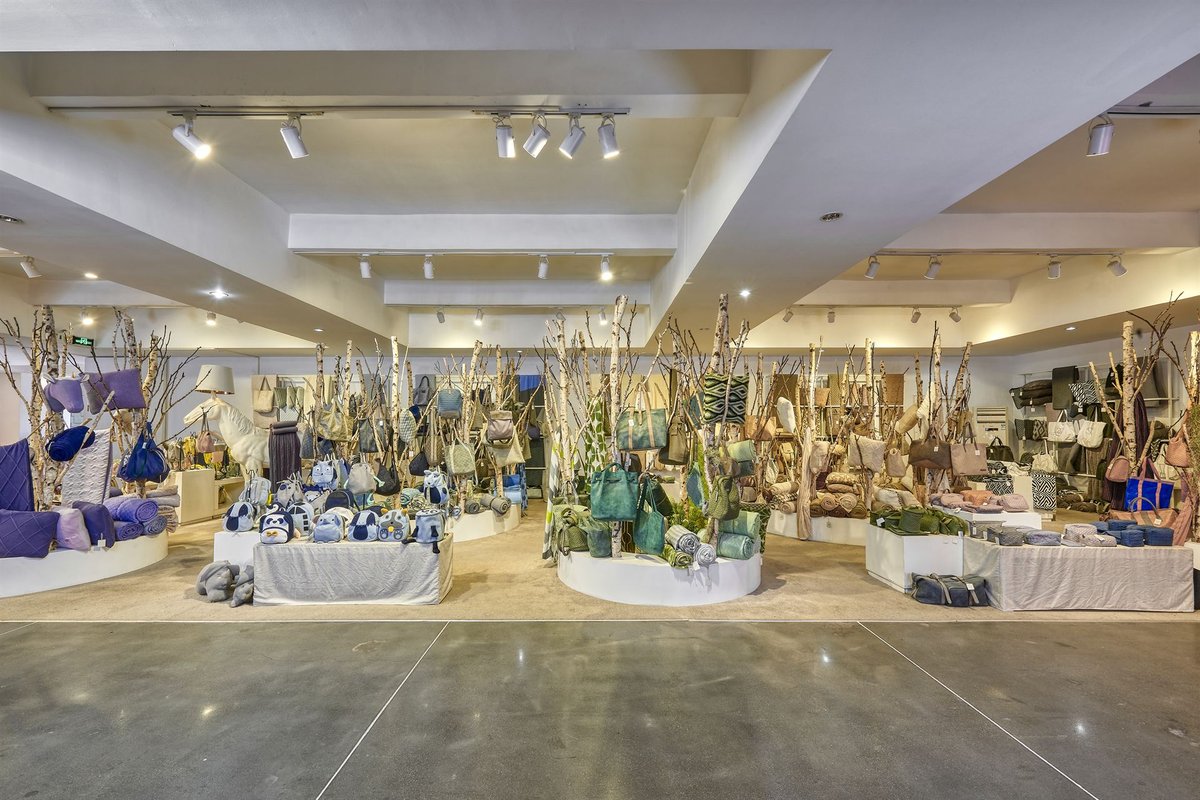 朗图宠物系列展区